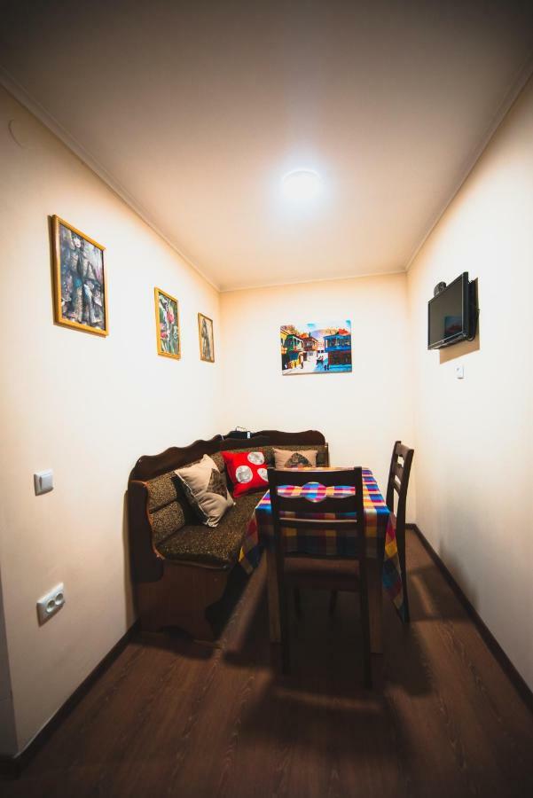 Cozy Apartment In Center Of Old Tbilisi ภายนอก รูปภาพ